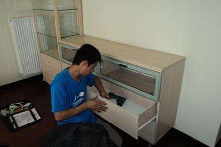 拆裝家具